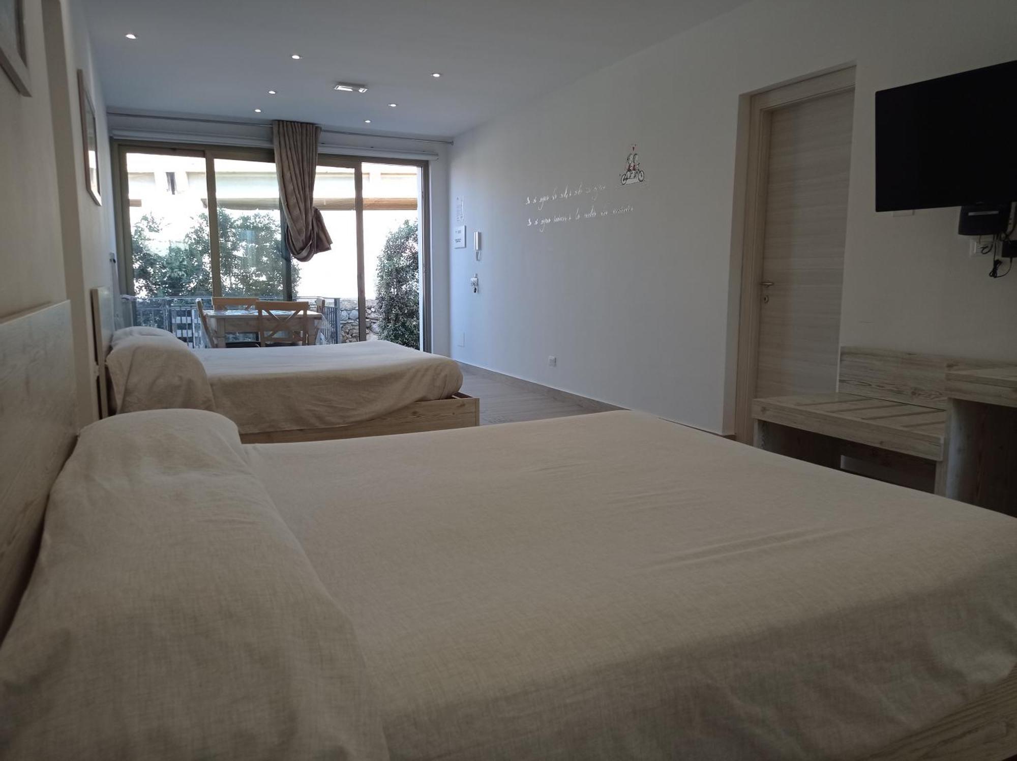 Sicily Rooms Appartamenti Carini Szoba fotó
